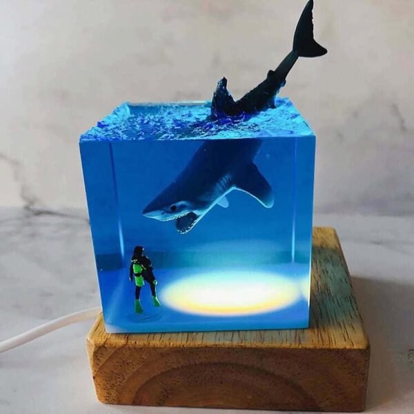 The resin shark night light （ Best Gift 🎁 ） - Image 2