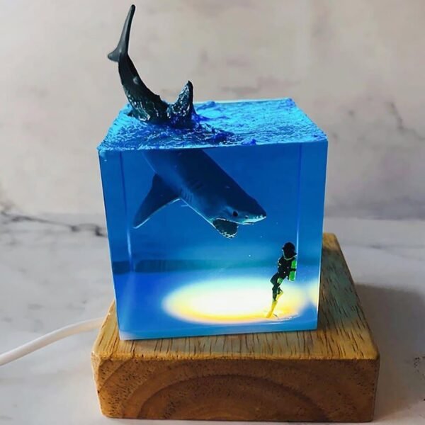 The resin shark night light （ Best Gift 🎁 ） - Image 3